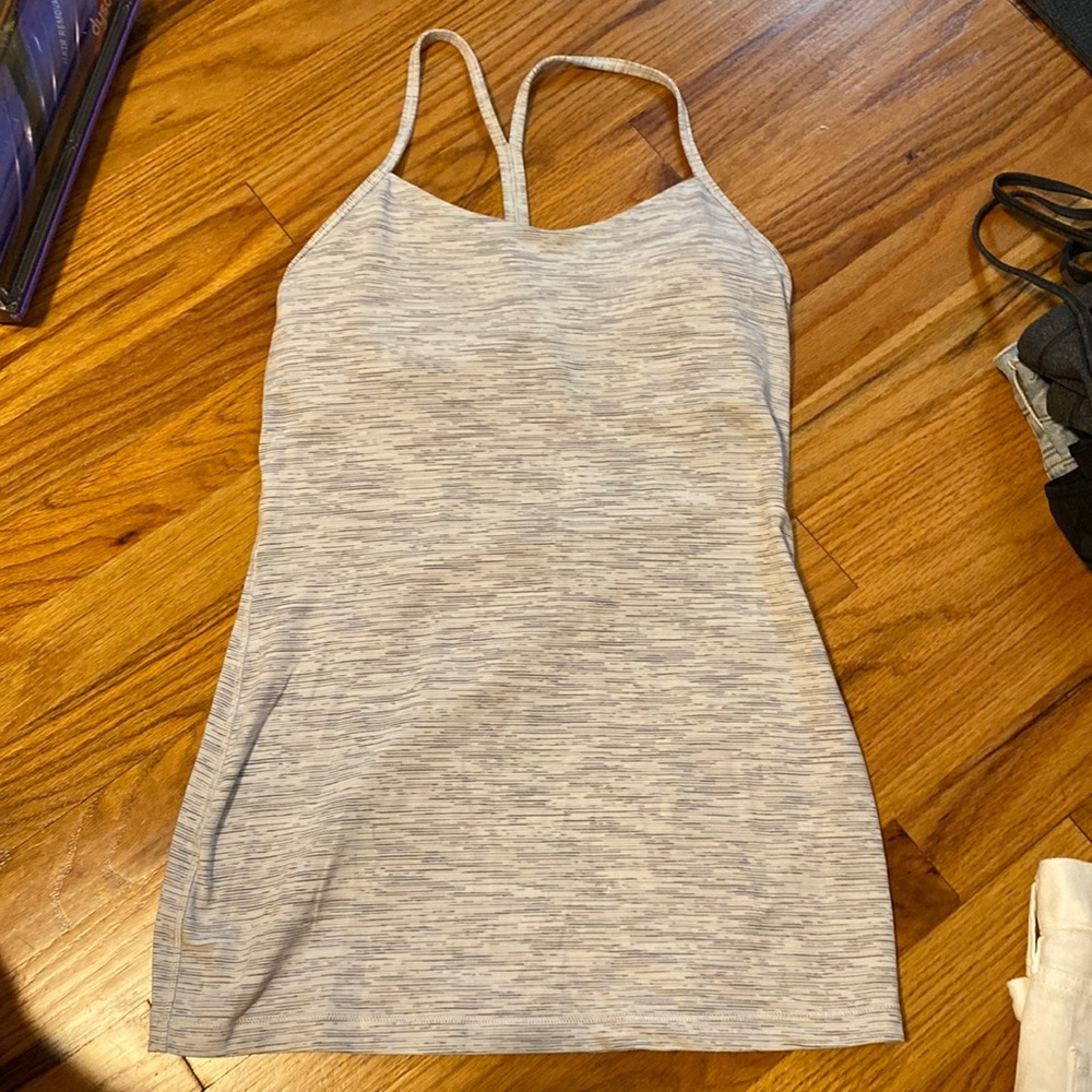 Lululemon tank size 6